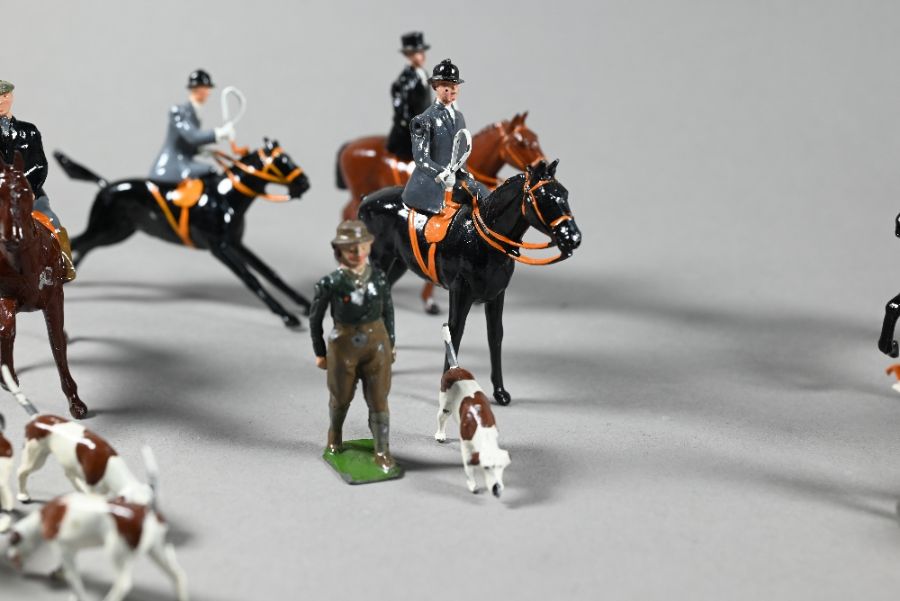 A Britain's die-cast fox-hunt set - Image 8 of 9