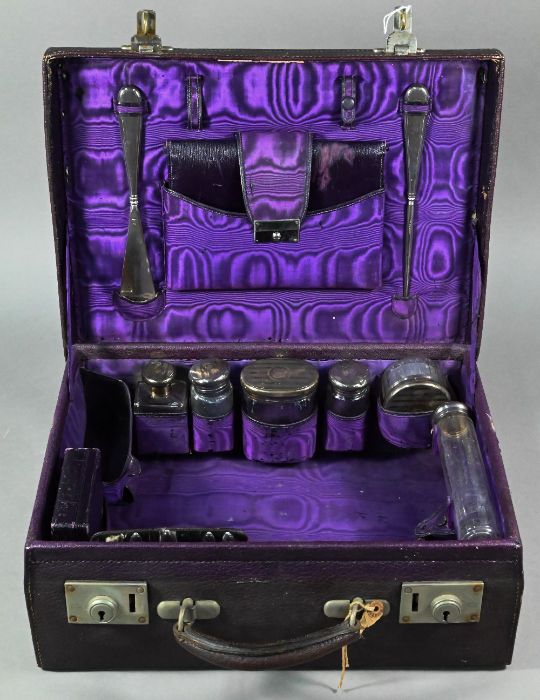 A purple leather small suitcase - Image 2 of 6