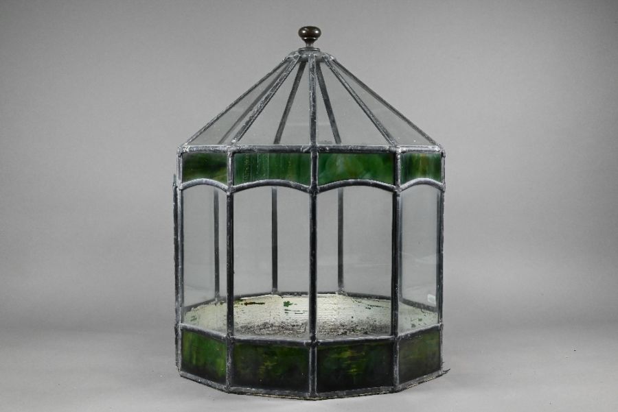 A vintage leaded glass terrarium with green marbled panels - Image 3 of 5
