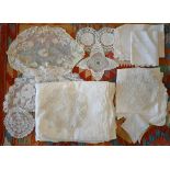 A drawn-thread linen table cloth, 270 x 150 cm approx to/w various other linen and lace