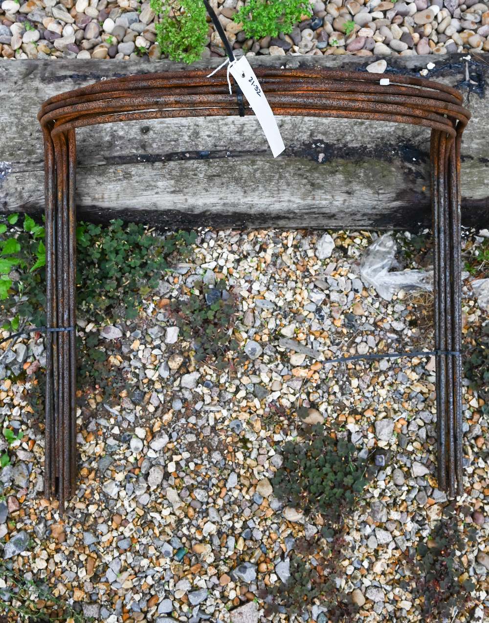 Ten medium weathered steel garden frames (10)