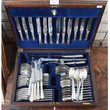 Mappin & Webb canteen of EPNS flatware and cutlery, with extras