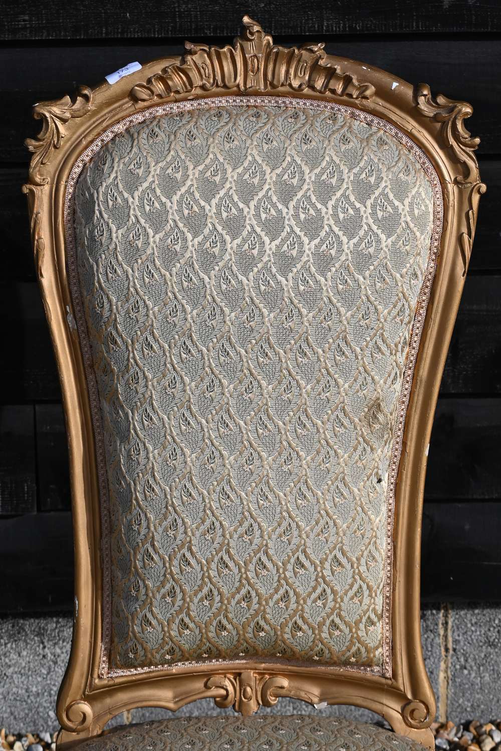 A Continental gilt framed nursing chair with repeating leaf pattern brocade upholstery - Image 3 of 4