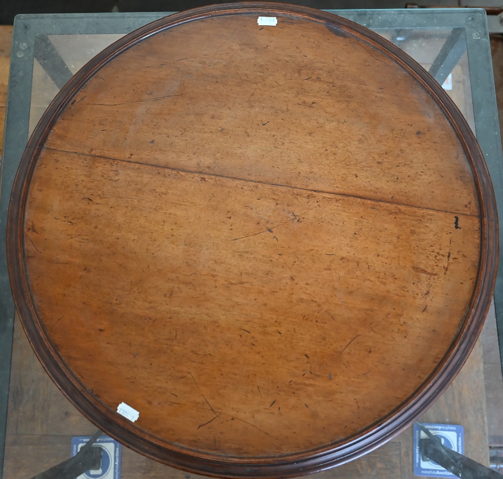 A Victorian mahogany lazy Susan, 58 cm diam - Image 2 of 3