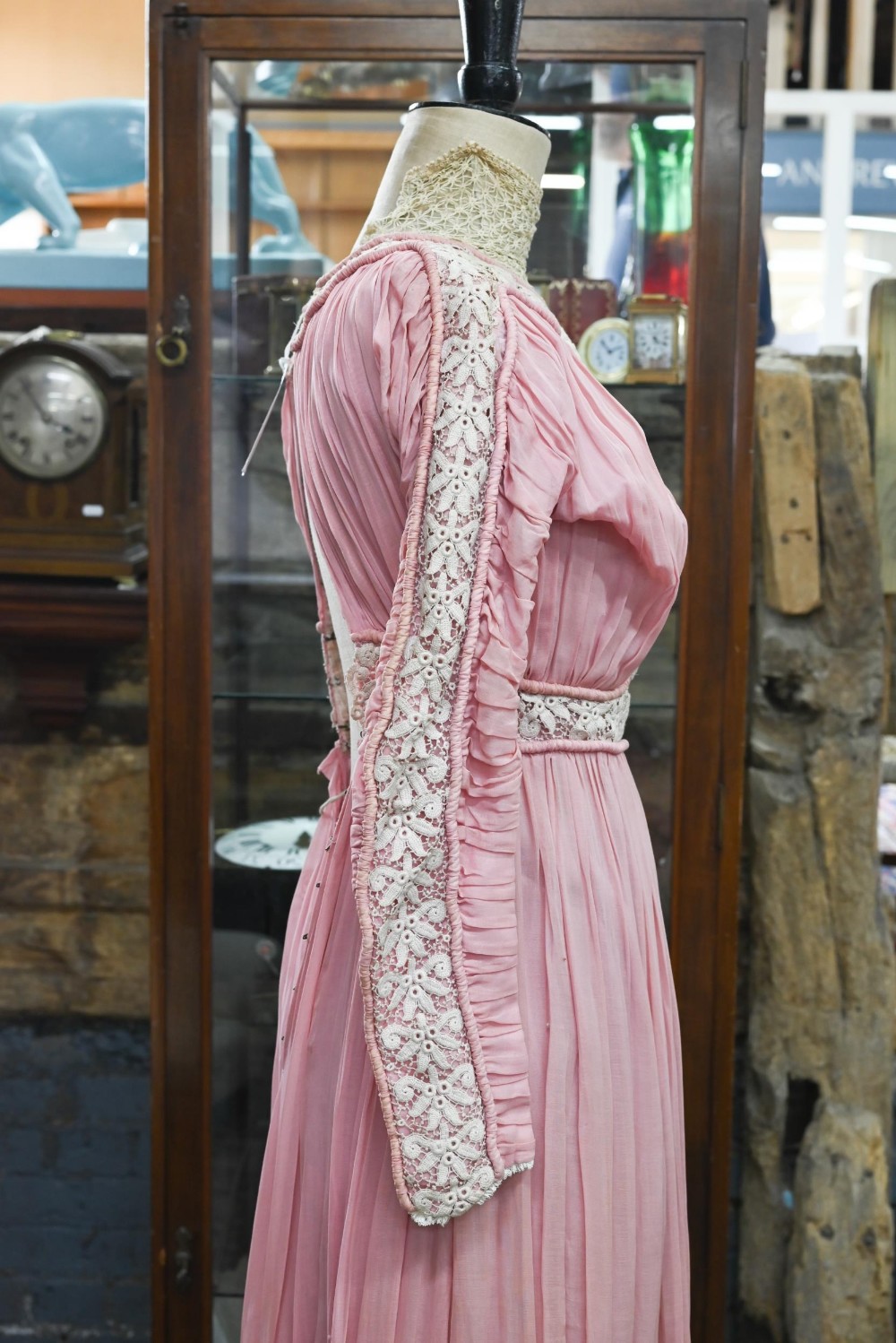 An Edwardian pink silk, lace and crochet dress, 150 cm from collar to hem to/w a quantity of vintage - Image 3 of 8