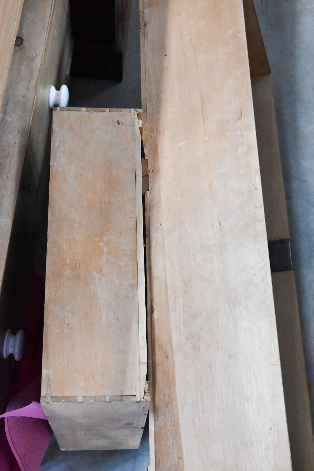 A waxed pine chest of two short over three long drawers with white crackle-glazed ceramic handles - Image 4 of 4