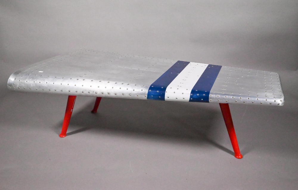 A rivetted vintage alloy aeroplane wing style tripod coffee table - Image 4 of 7