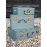 Suite of Regal vintage luggage - small suitcase, hat-case and vanity case (3)