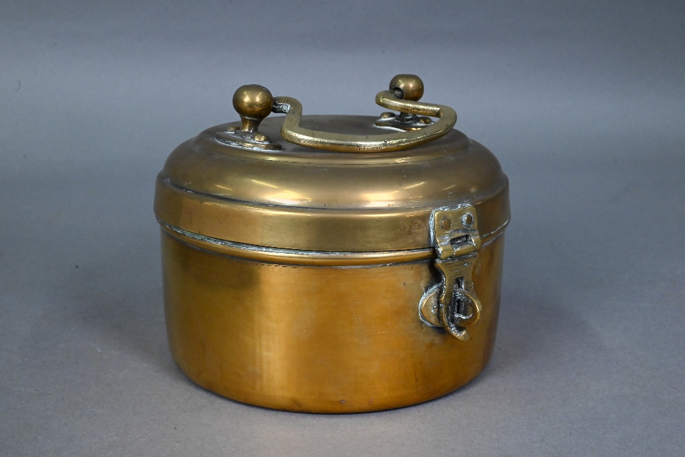 A Chinese circular brass travelling handwarmer/brazier with reticulated dragon cast cover 13 cm - Image 10 of 10