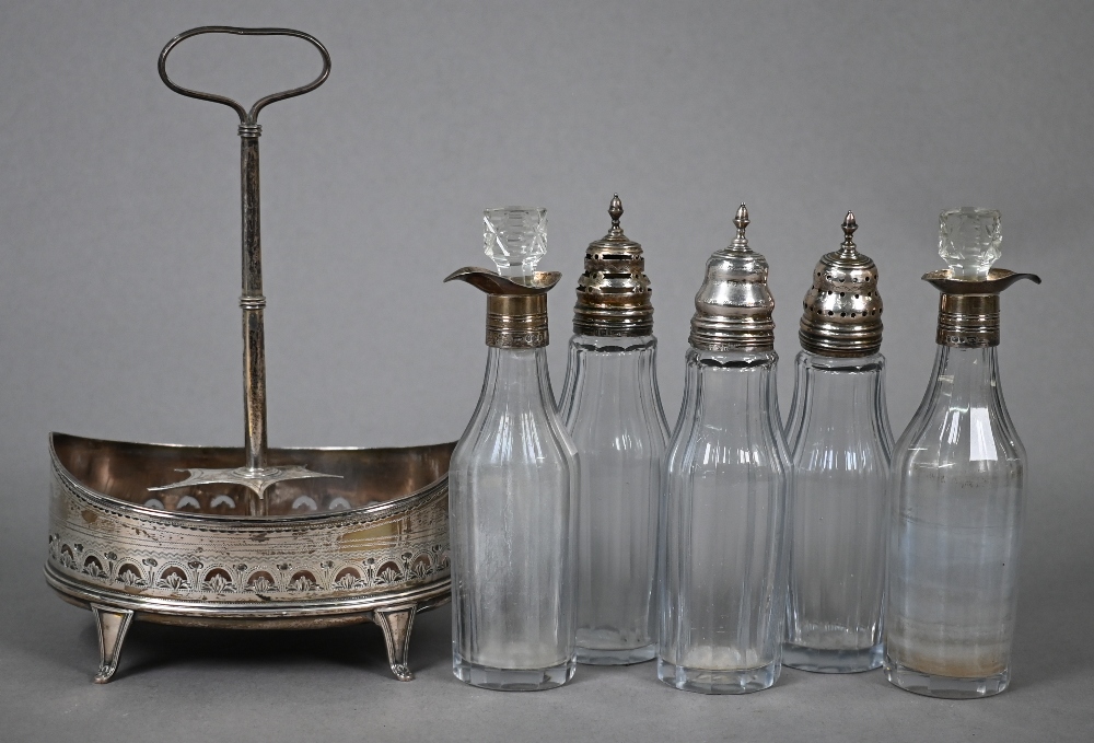 George III oval silver cruet with wooden platform, engraved and pierced sides and scroll feet, - Image 2 of 4