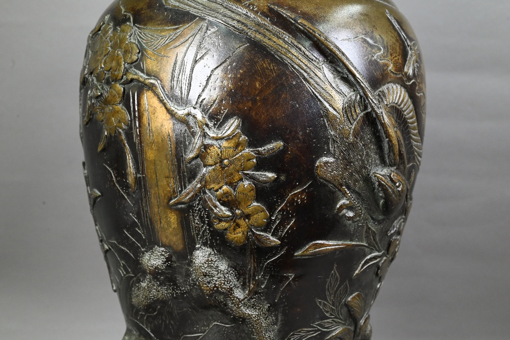 A Large Japanese Yoshida workshop bronze baluster vase, Meiji period (1868-1912) with incised leiwen - Image 8 of 12
