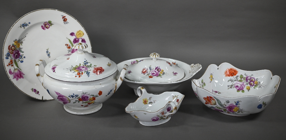 Quantity of  Dresden and Meissen outside-decorated dinner ware, with floral sprays, comprising; a - Image 7 of 8