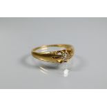 An antique 18ct yellow gold ring with single stone claw set diamond, diamond approx 0.256 carats,