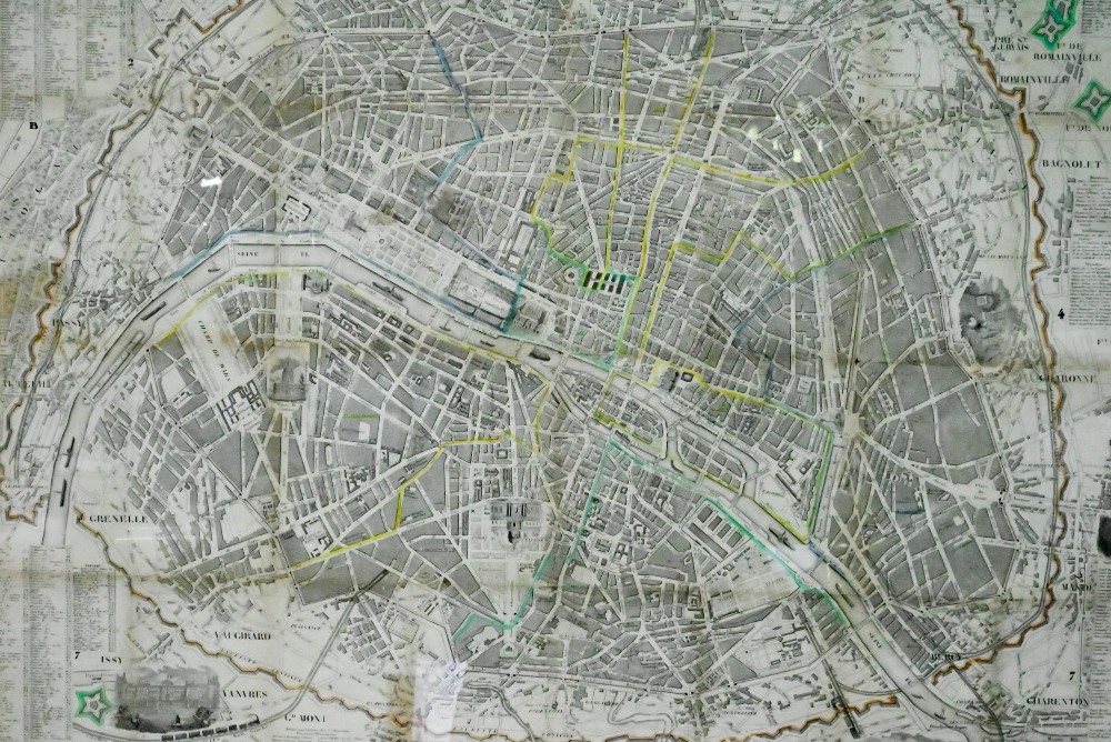 French steel map engraving 'Nouveau Plan de Paris Fortifiée' 1855, 59 x 87 cm framed and glazed - Image 4 of 5