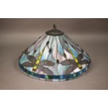 Tiffany style leaded stained glass ceiling lightshade c/w chain and ceiling rose