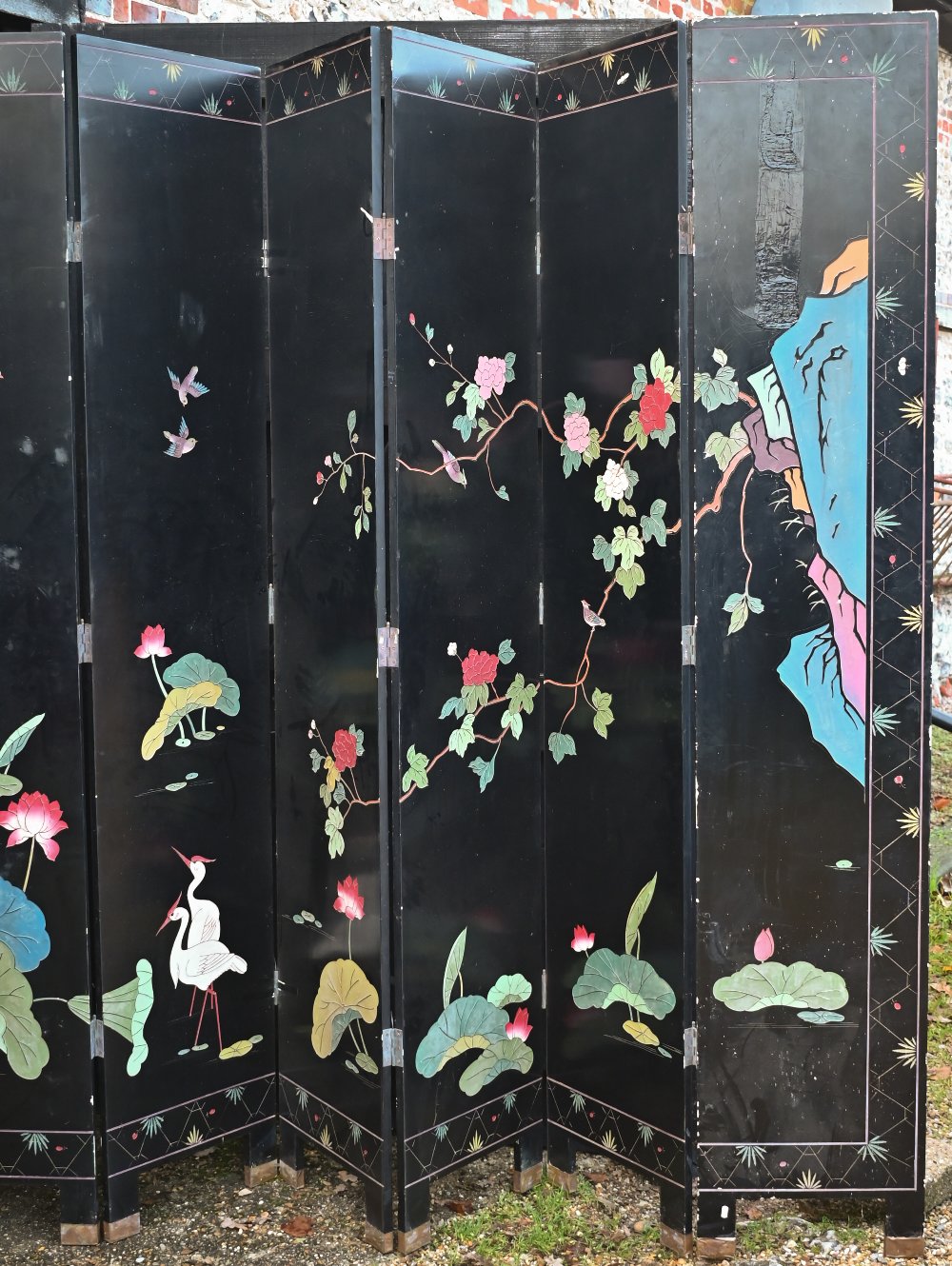 A substantial early 20th century Chinese eight-panel folding screen - Image 2 of 8