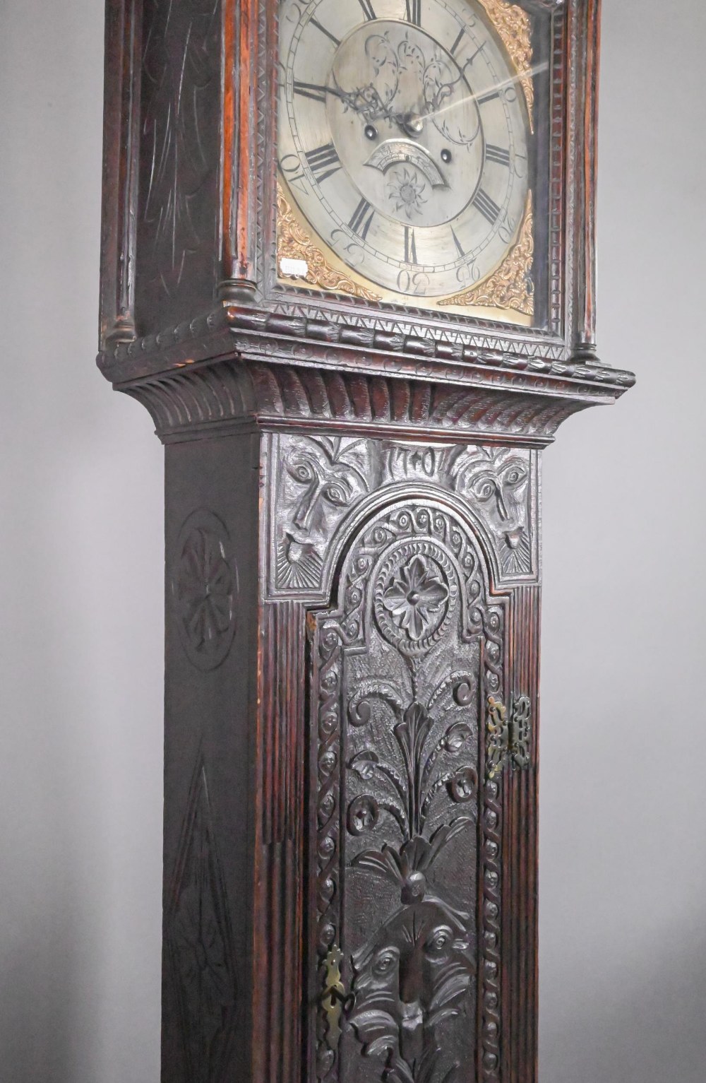 Jarvis, Dalton, an 18th century and later carved oak clock, the eight day movement with arched brass - Image 5 of 8