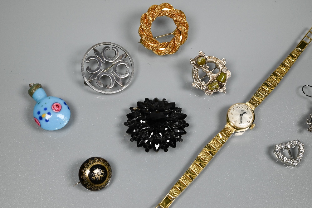 A small collection of jewellery items including a jet mourning brooch stamped Acker, a Victorian - Image 2 of 3