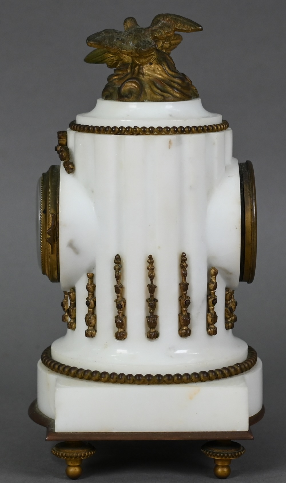 A late 19th century French gilt metal mounted white alabaster mantel clock, the 8-day single drum - Image 6 of 6