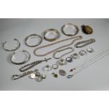 Collection of mainly contemporary silver and white metal jewellery including bangles, rings,