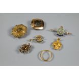 A small quantity of gold items including Victorian 9ct oval brooch with eight cut diamond to centre,