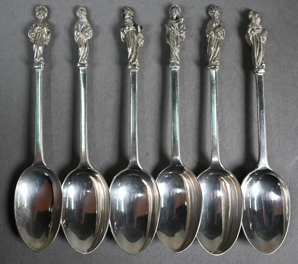 Victorian set of twelve silver teaspoons with Apostle finials, Edmond Johnson, London 1895, 6.1oz - Image 4 of 6