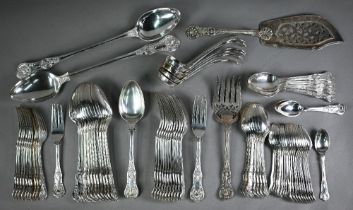 Good set of antique ep Queen's pattern flatware for twelve settings, comprising tablespoons and