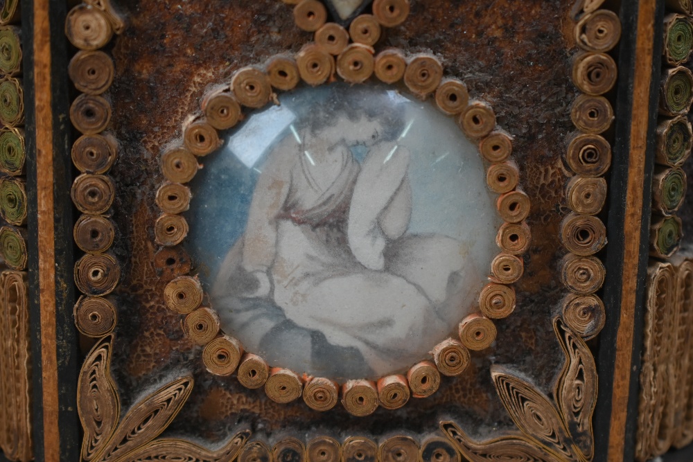 A George III tea caddy decorated with gilded rolled paper and crystal shards, and inset with two - Image 7 of 7