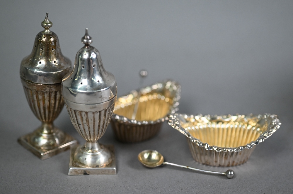 Cased silver two-handled Christening bowl and spoon, Birmingham 1930, to/w a late Victorian cased - Image 4 of 4