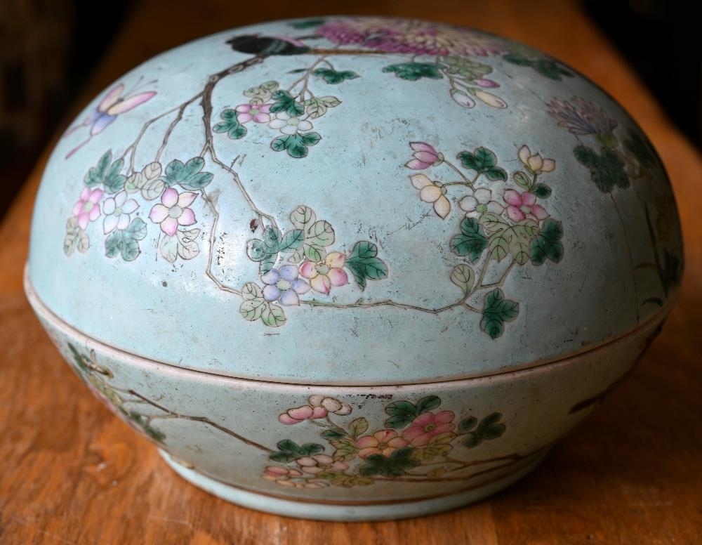 Japanese porcelain vase with floral painted decoration on a celadon ground, blue and white body - Image 17 of 18