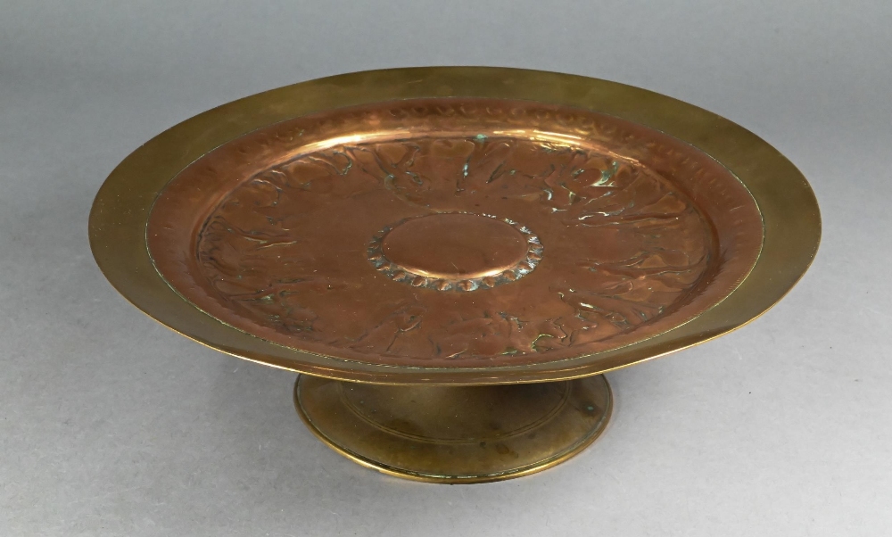 A 19th century French bronze and copper tazza in the Etruscan manner, embossed with figures going to - Image 2 of 4