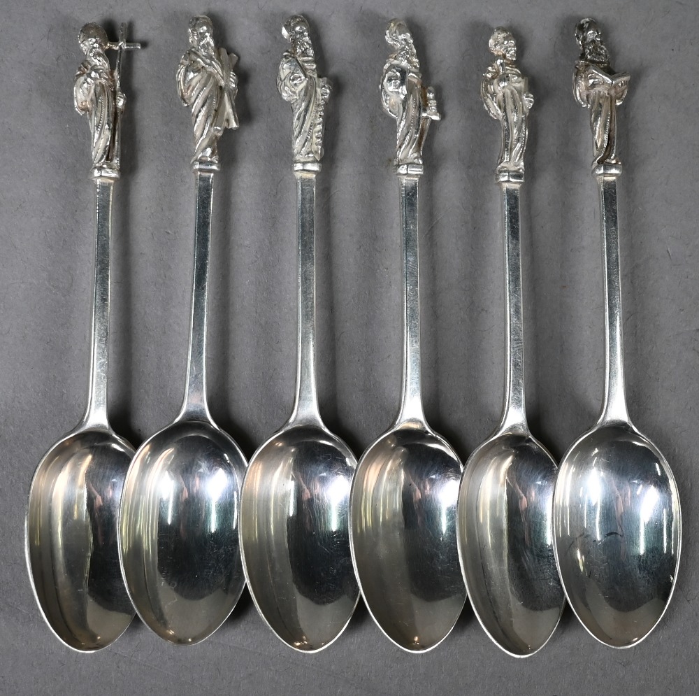 Victorian set of twelve silver teaspoons with Apostle finials, Edmond Johnson, London 1895, 6.1oz - Image 2 of 6