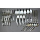 Part set of US Sterling Queens pattern flatware, comprising six each tablespoons table forks and