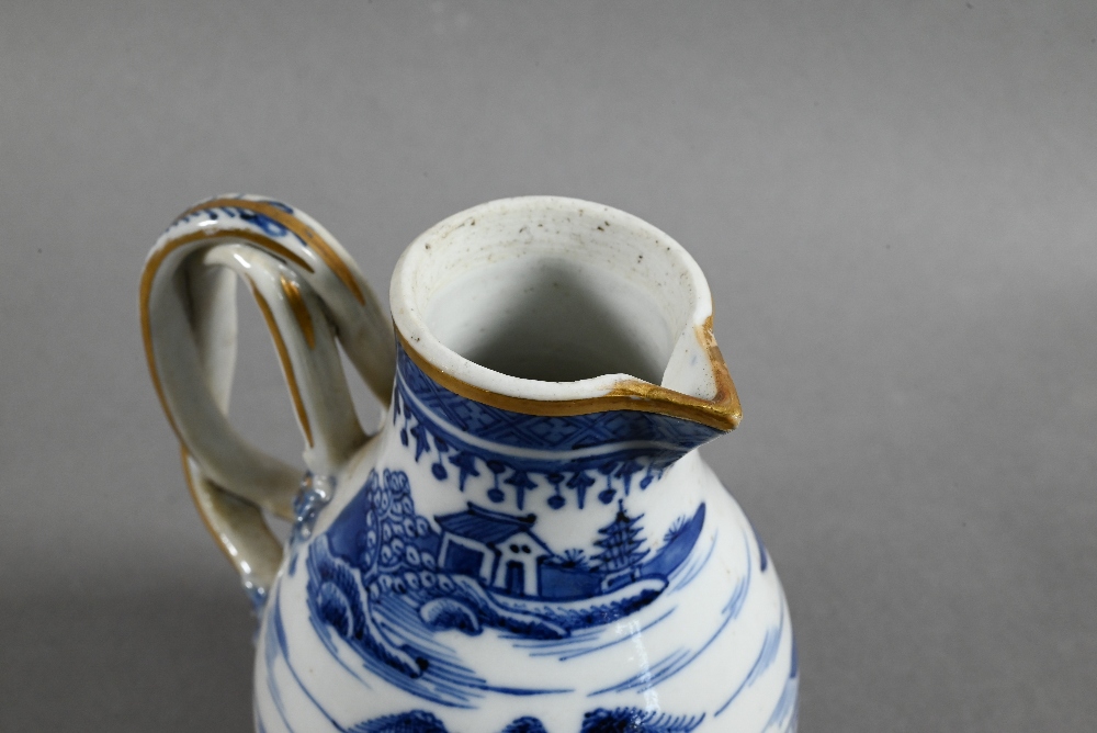 An 18th century Chinese export blue and white sparrow-beak jug and cover with moulded pomegranate - Image 11 of 17