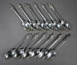 Victorian set of twelve silver teaspoons with Apostle finials, Edmond Johnson, London 1895, 6.1oz