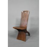 An Arts & Crafts oak/elm chair in the manner of John Hassall, 75 cm h o/all