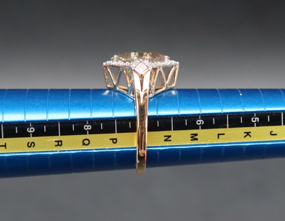 Gemporia - An 18ct gold cluster ring, set with a princess cut stone with yellow hue, - Image 6 of 6