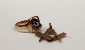 A 9ct gold Masonic signet ring,