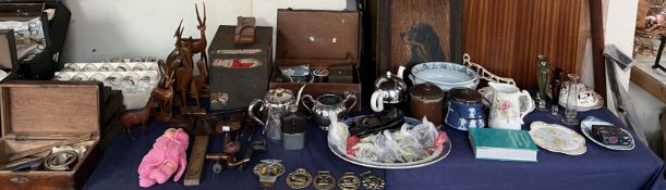 An electroplated part tea set, together with jugs, plates, glasswares, treen animals, pen knives,