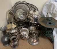 Assorted electroplated wares including dishes, dish covers,