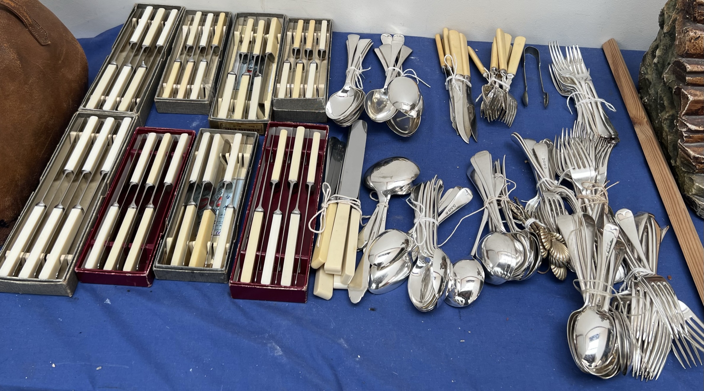 Cased knives together with assorted electroplated flatwares