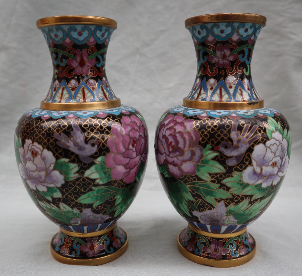 A pair of Japanese cloisonne enamel decorated vases decorated with birds and flowers, 18. - Image 3 of 6