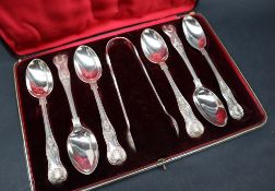 A set of six late Victorian silver Kings pattern tea spoons with matching sugar nips, London, 1898,