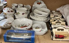 Royal Worcester Evesham pattern dishes and bowls together with a collection of Days Gone and other