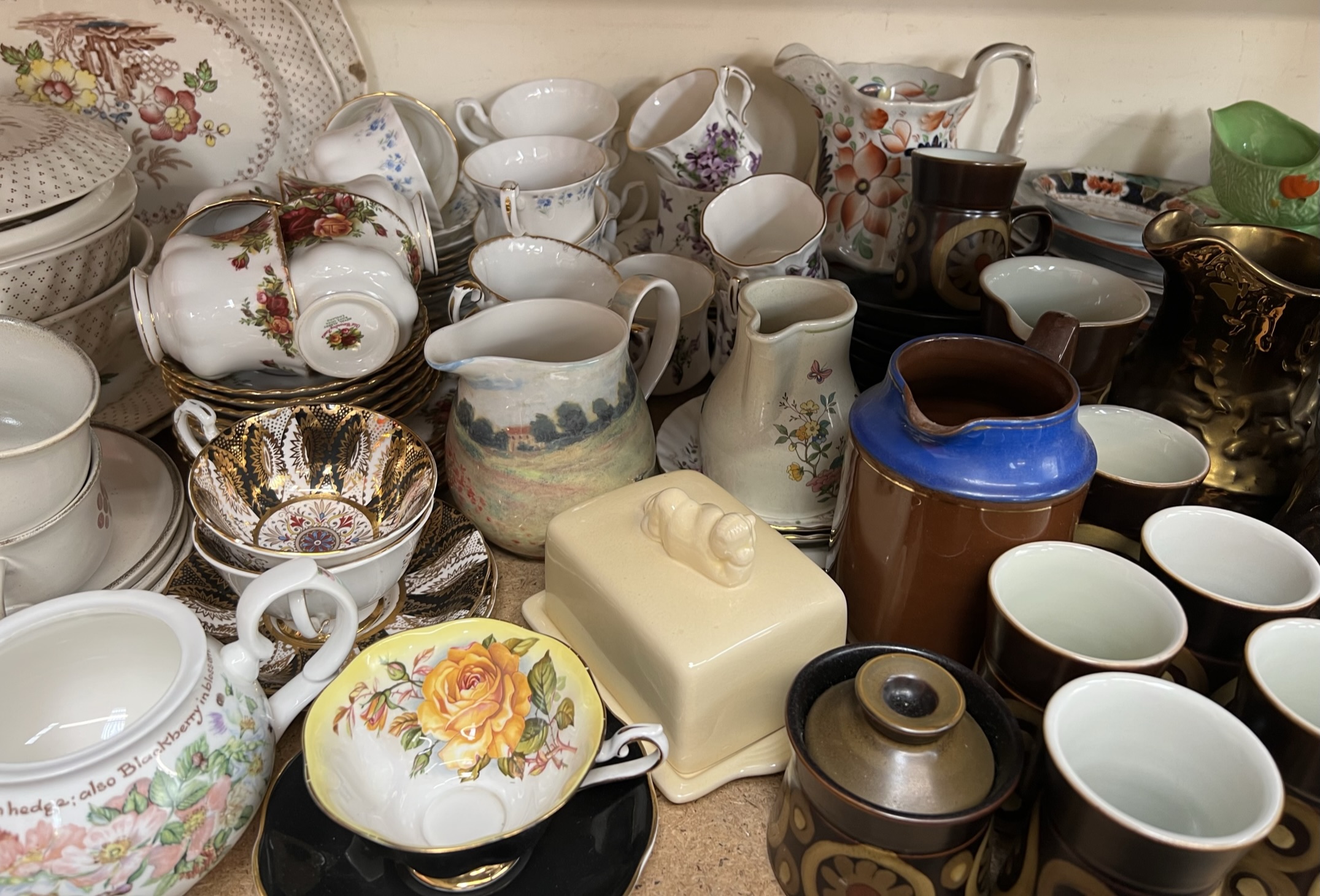 A Royal Albert Old Country Roses pattern part tea set together with other part tea and dinner sets, - Bild 3 aus 3