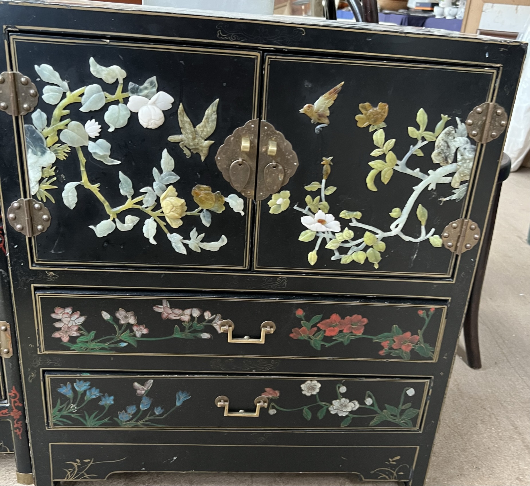 A Chinese black lacquer floral painted and hardstone inset side cabinet of rectangular form with a - Image 4 of 4