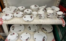 A Dall Mare ware part tea and dinner service decorated with roses