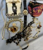 A Rotary elite wristwatch together with assorted costume jewellery including rings,