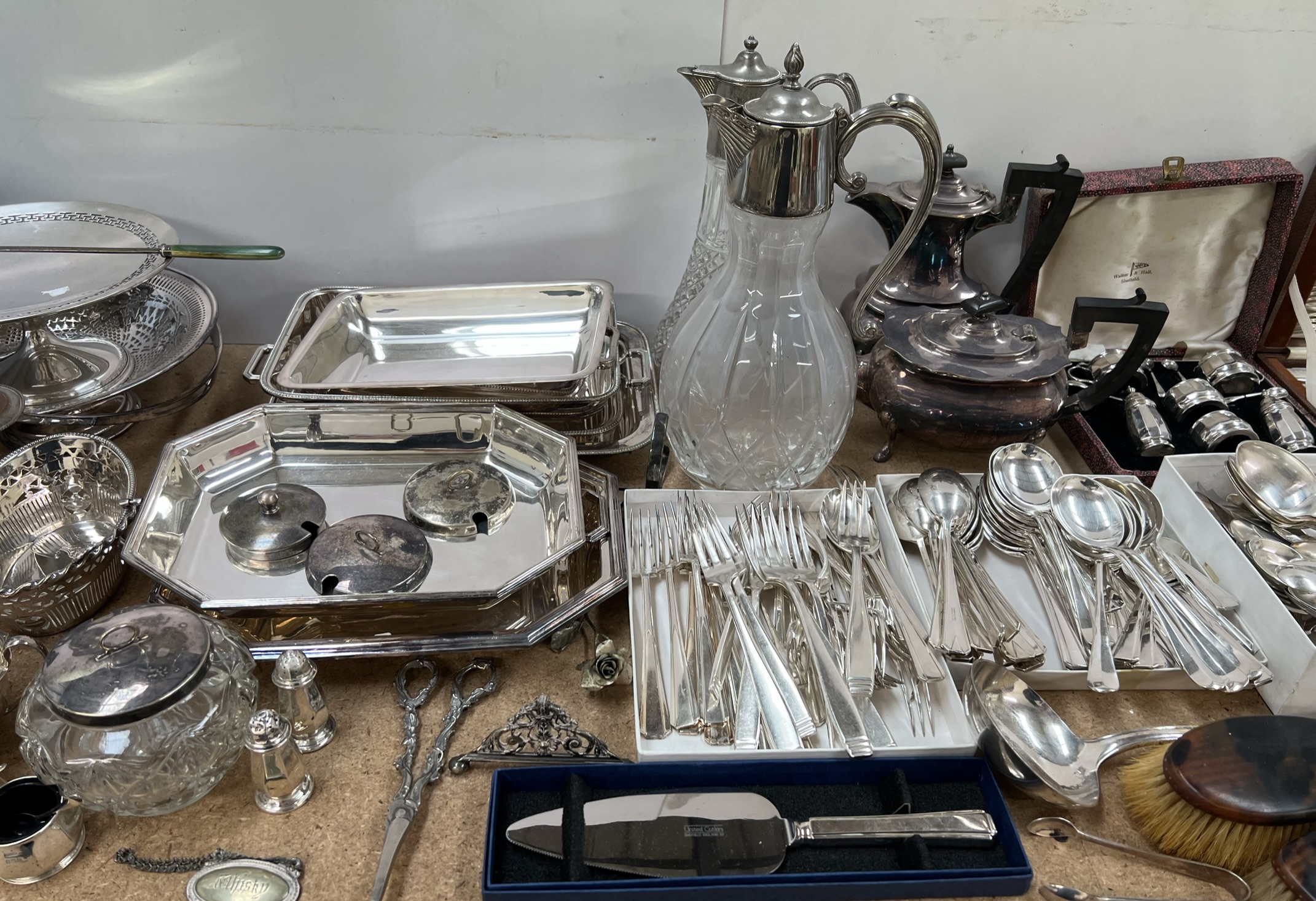 A silver four piece cruet set together with a large quantity of electroplated wares including - Image 3 of 4