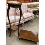 An Edwardian mahogany jardiniere stand on square legs together with a folding tray table